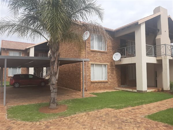 2 Bedroom Townhouse 2 Bedroom Townhouse