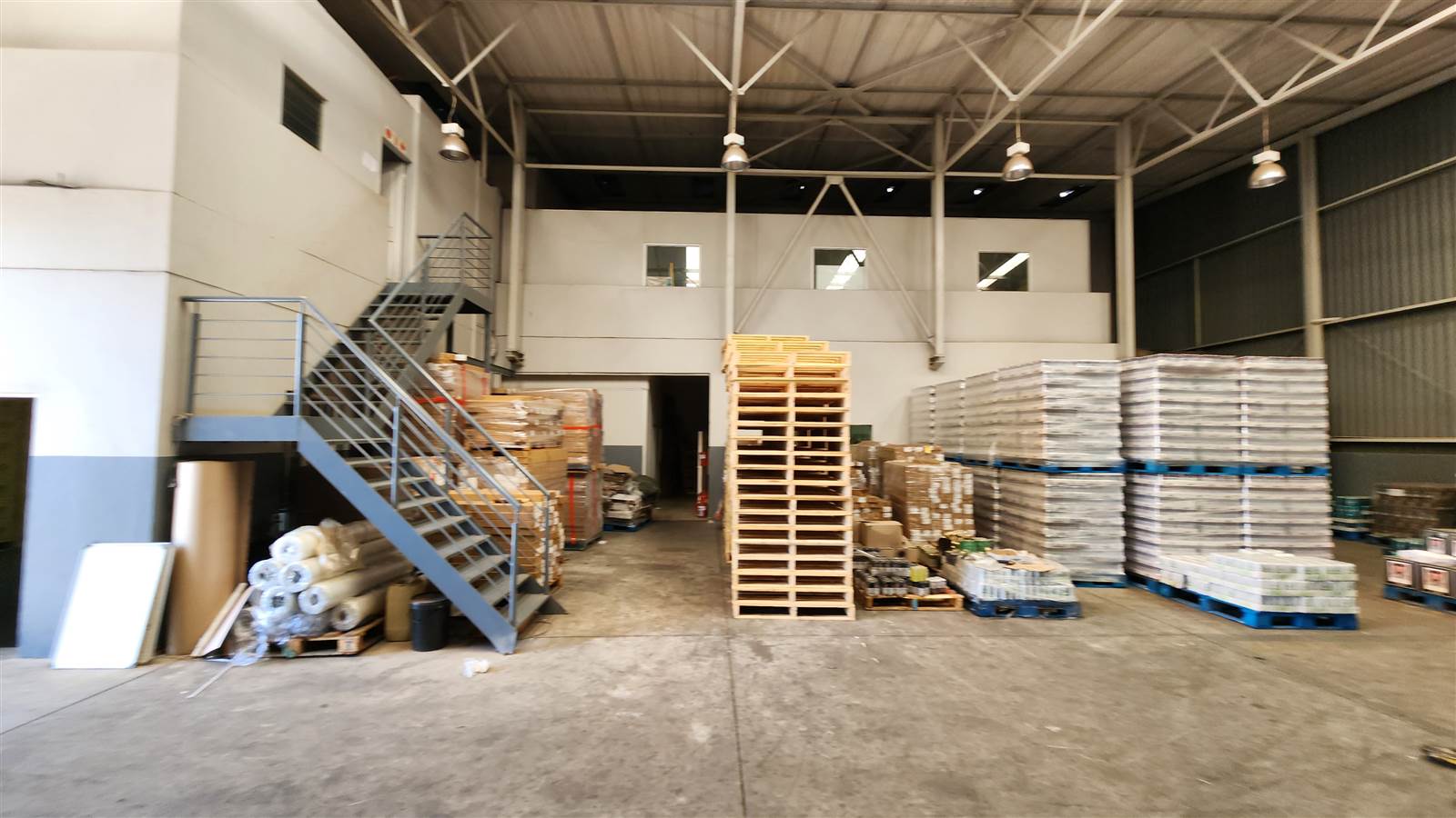 952  m² Industrial space in Spartan photo number 4