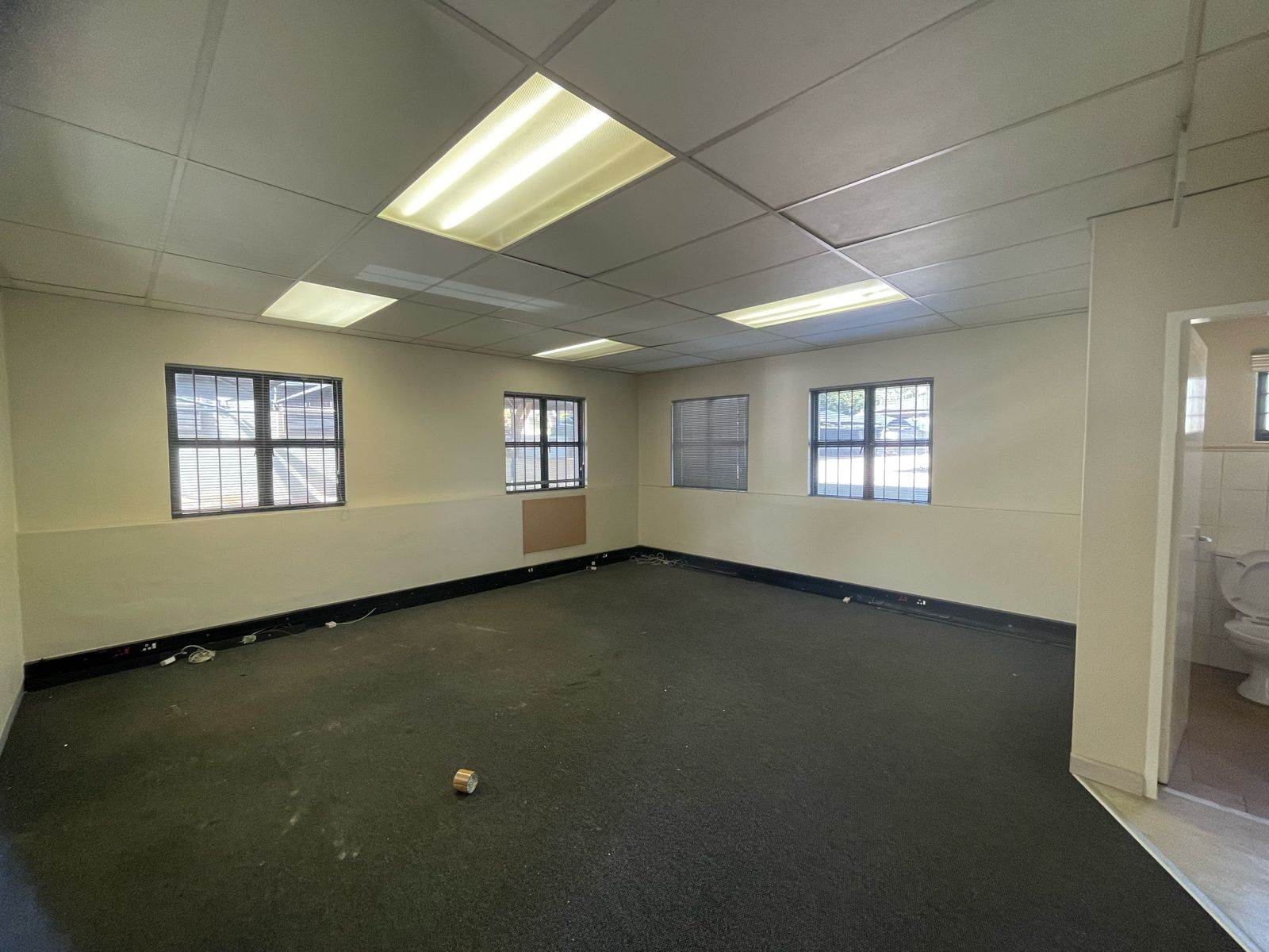 115  m² Commercial space in Ferndale photo number 18