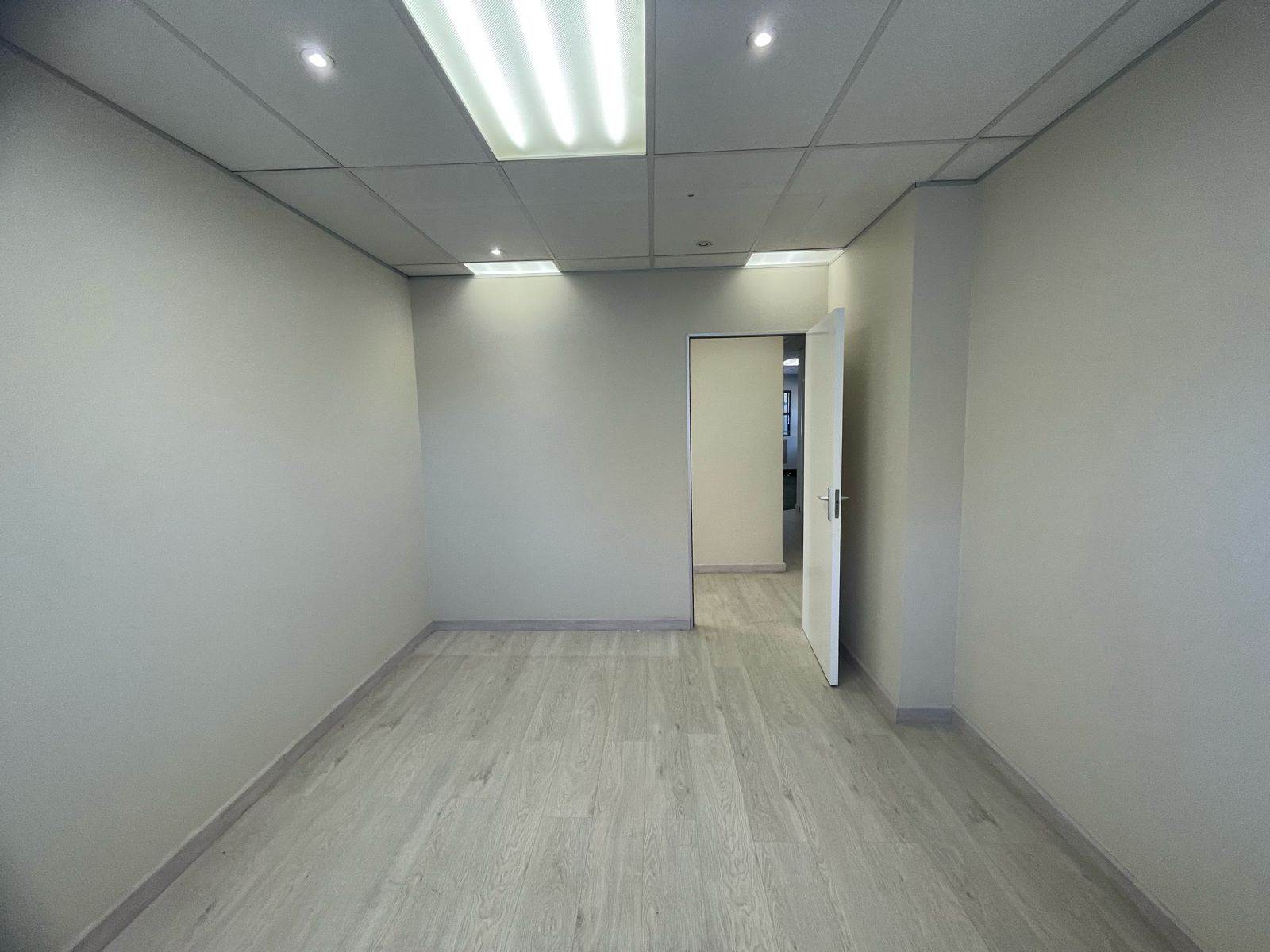 115  m² Commercial space in Ferndale photo number 10