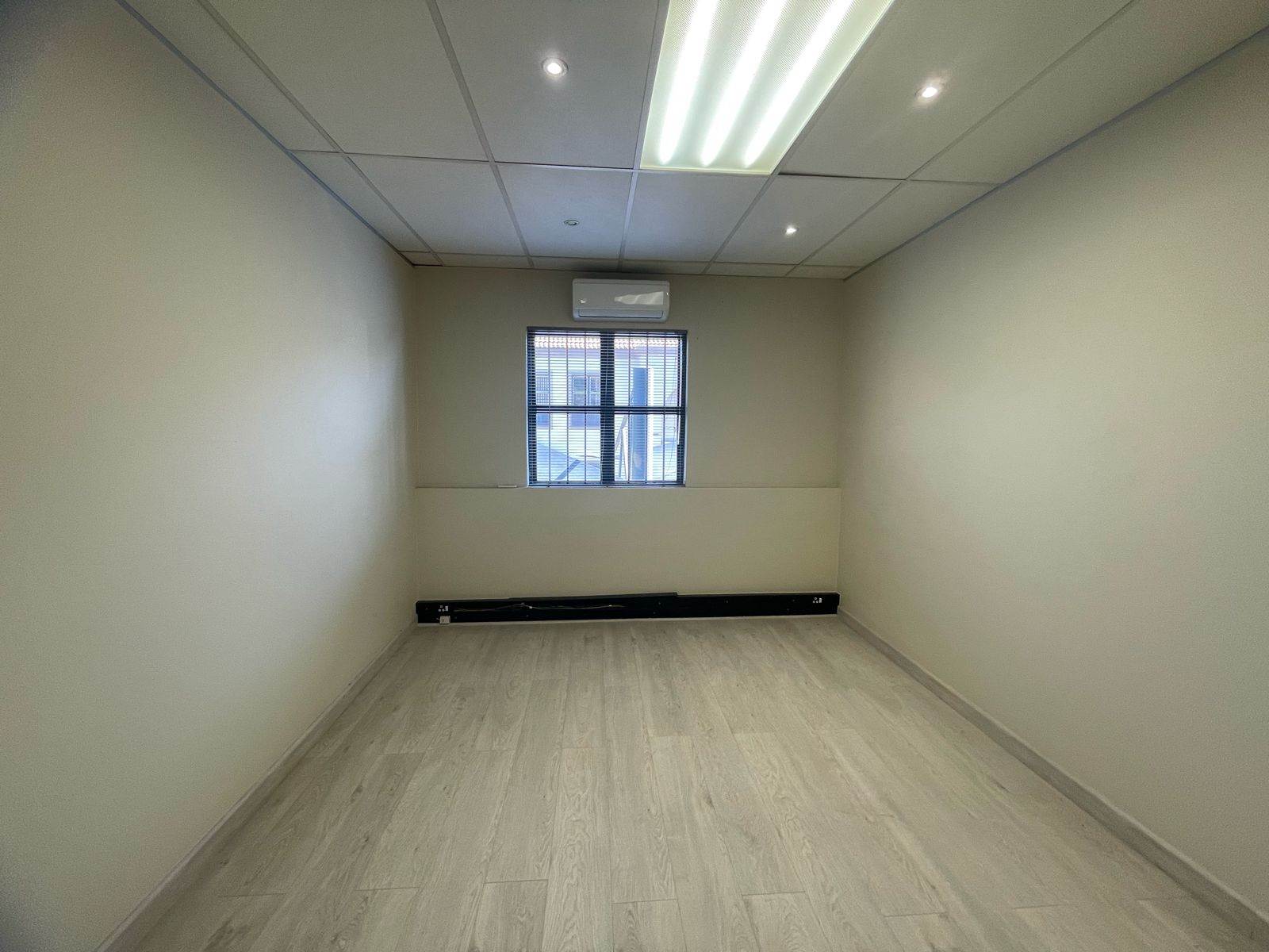 115  m² Commercial space in Ferndale photo number 9