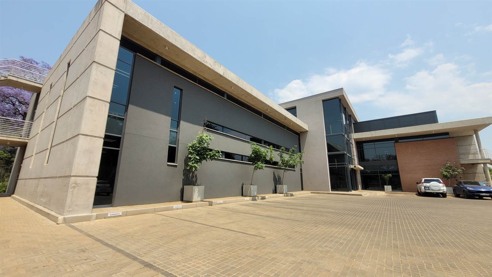 128  m² Office Space in Lynnwood photo number 3