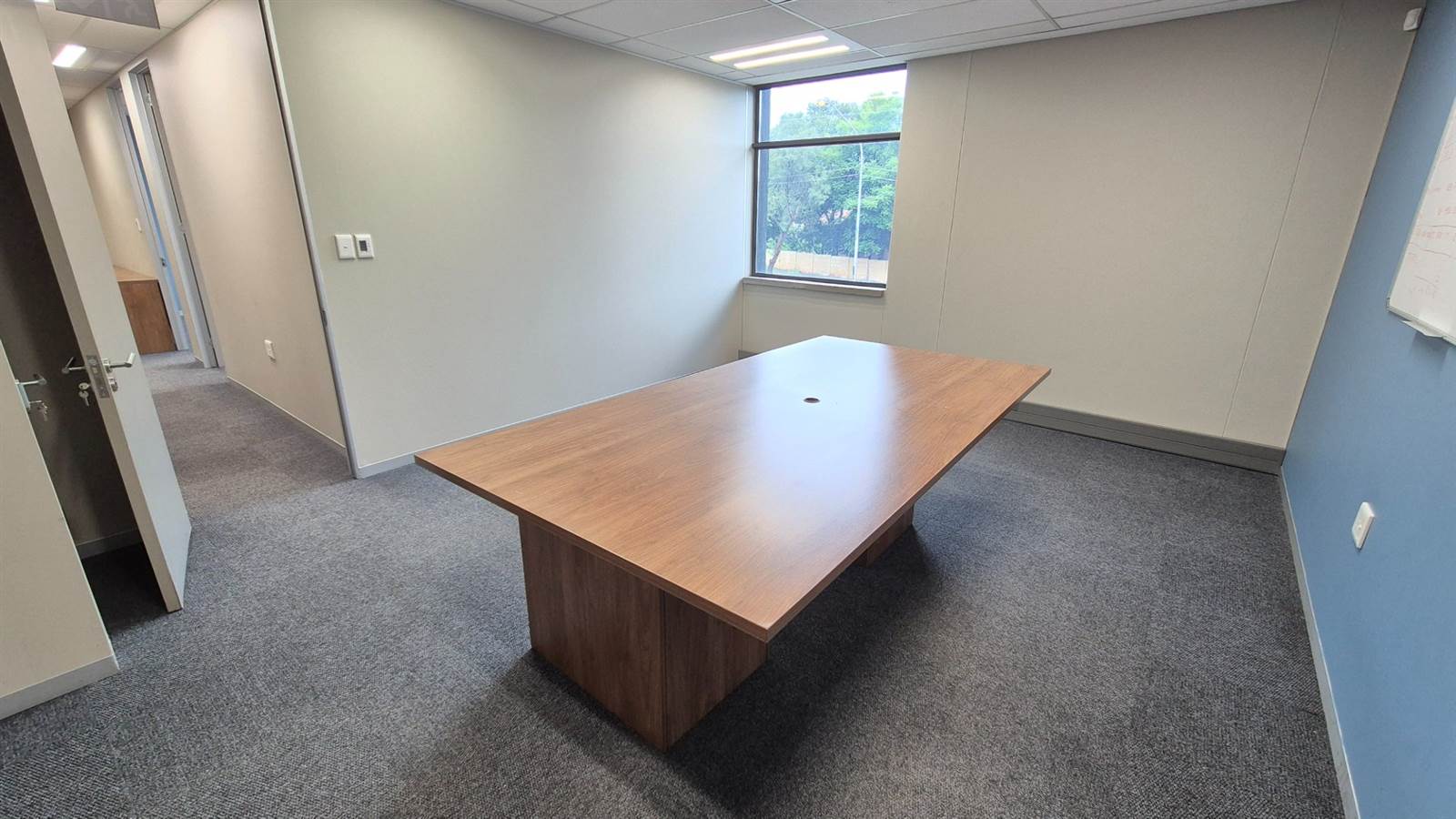 128  m² Office Space in Lynnwood photo number 10