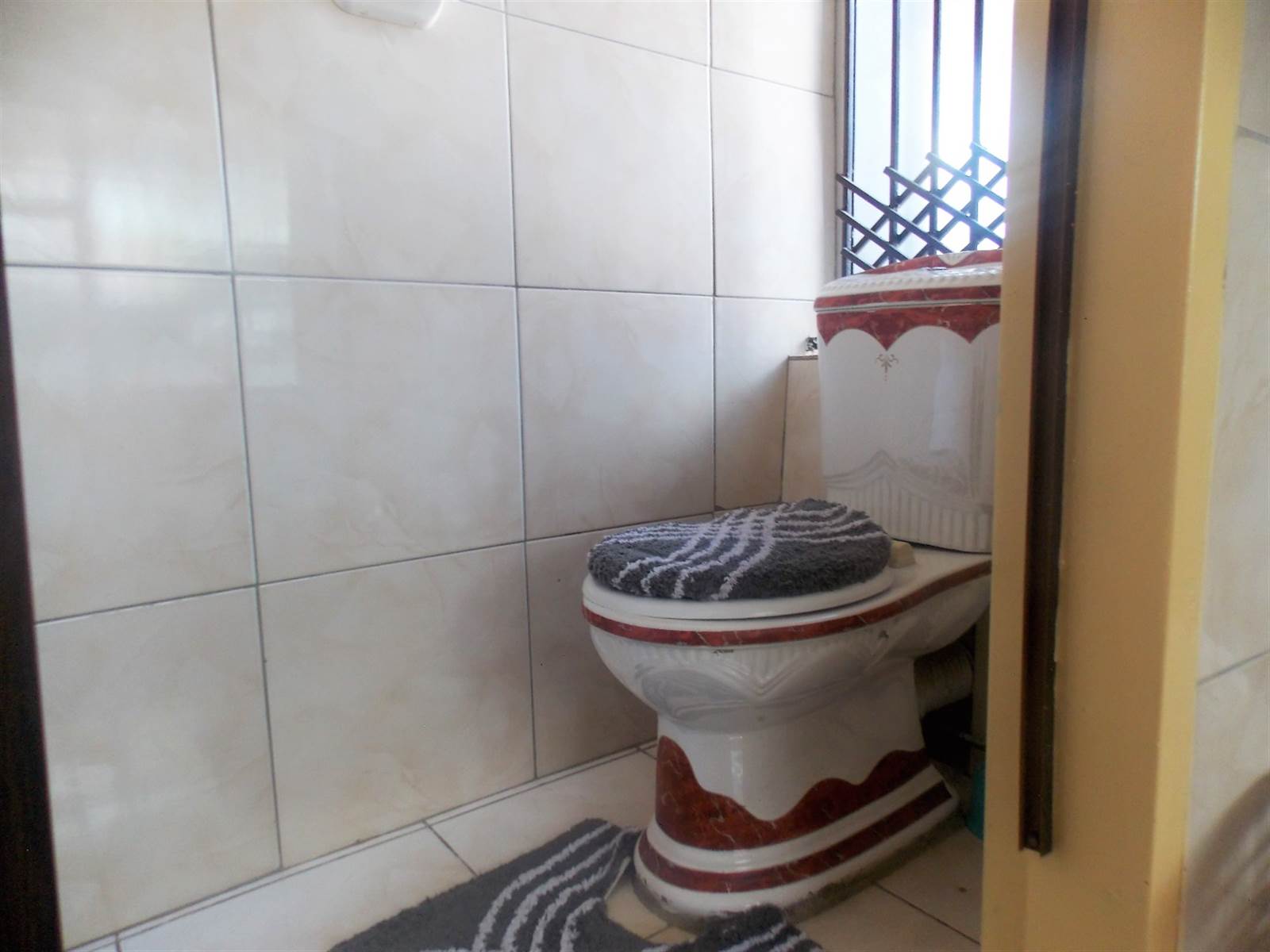 4 Bed House in Serala View photo number 14