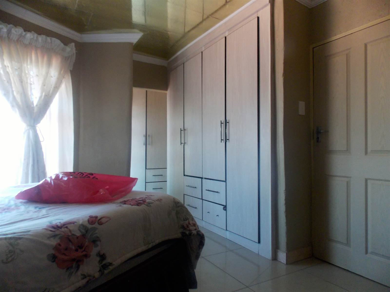 4 Bed House in Serala View photo number 22