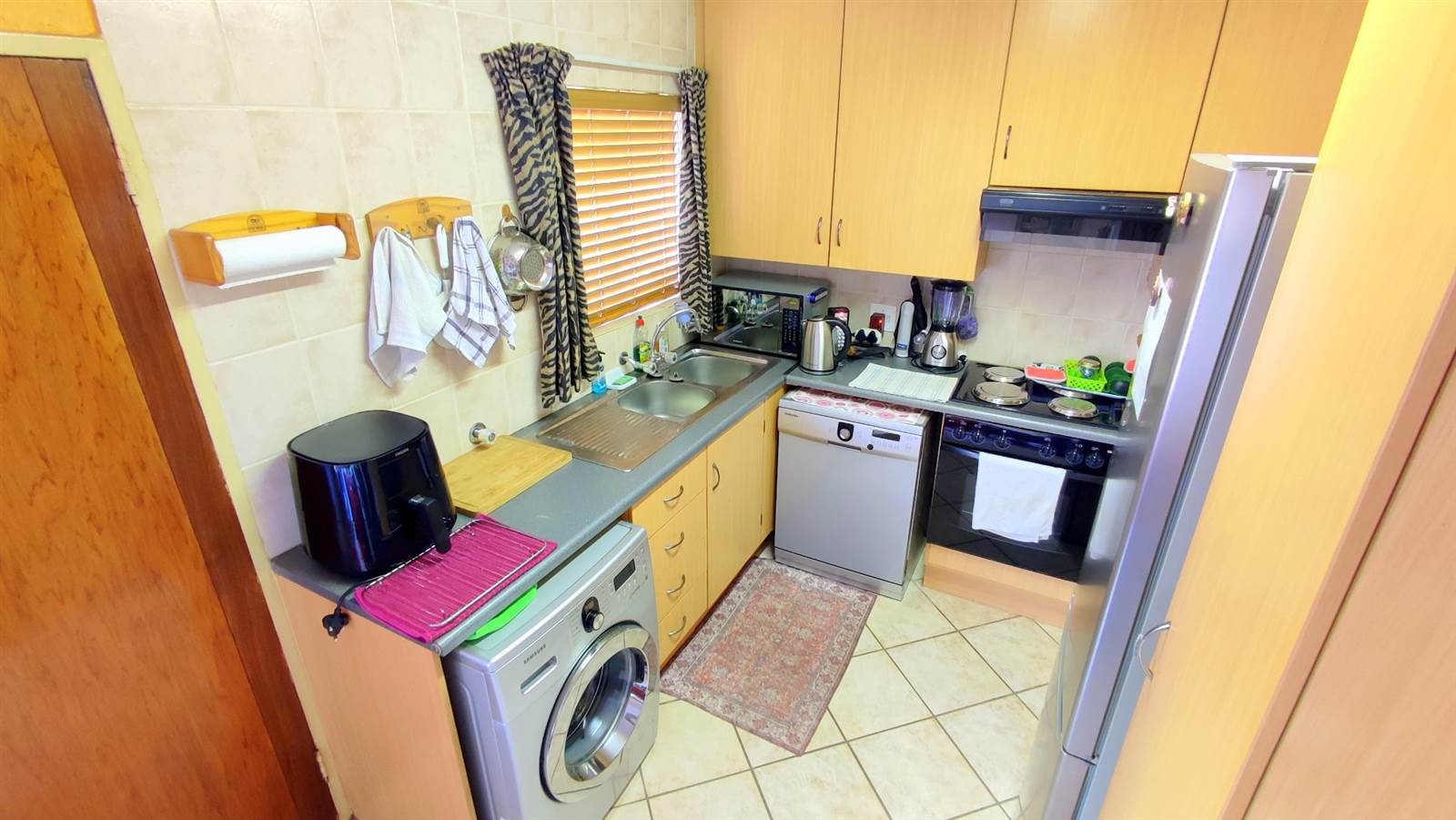 2 Bed Townhouse in Amberfield photo number 13