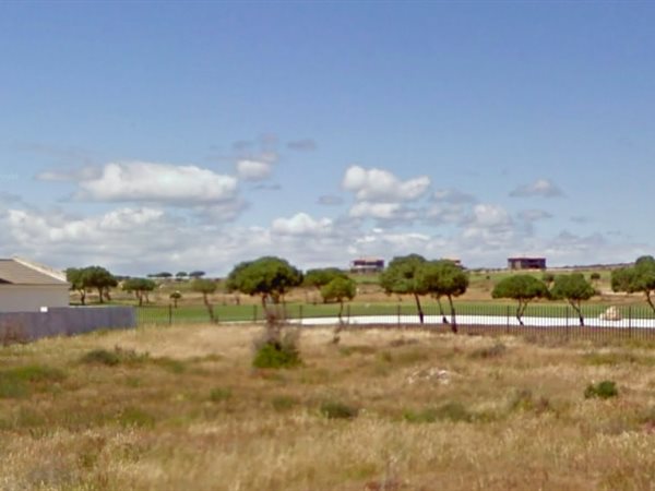 729 m² Land