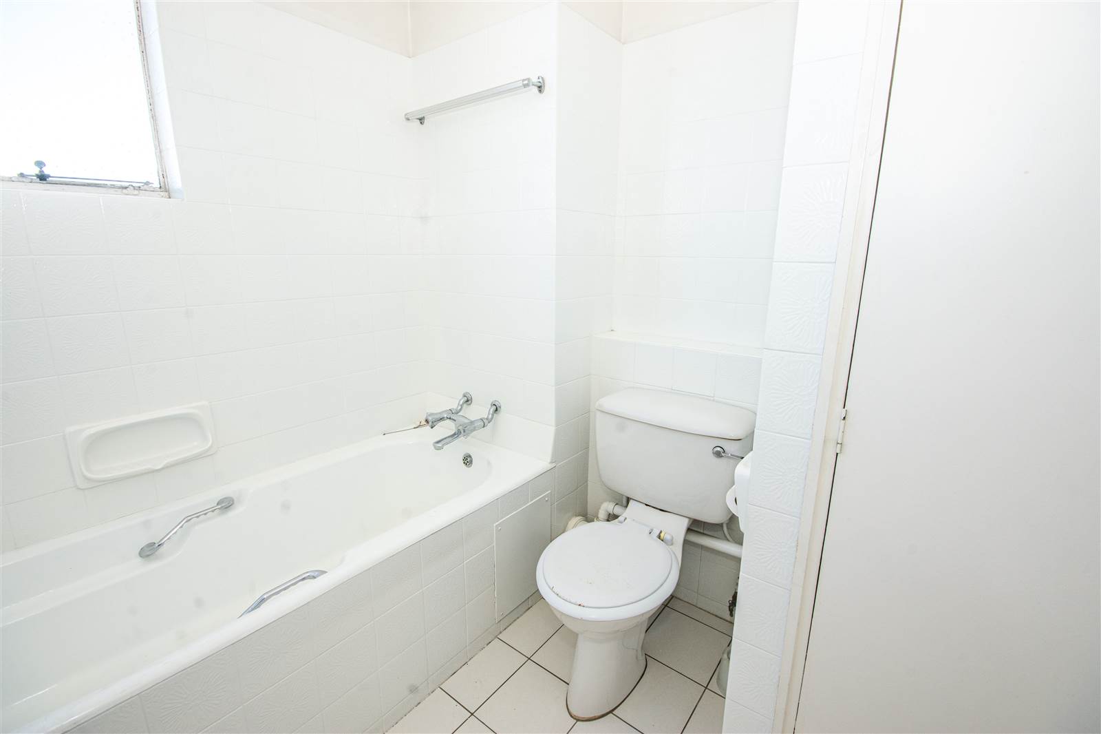 2 Bed Apartment in Westridge photo number 17