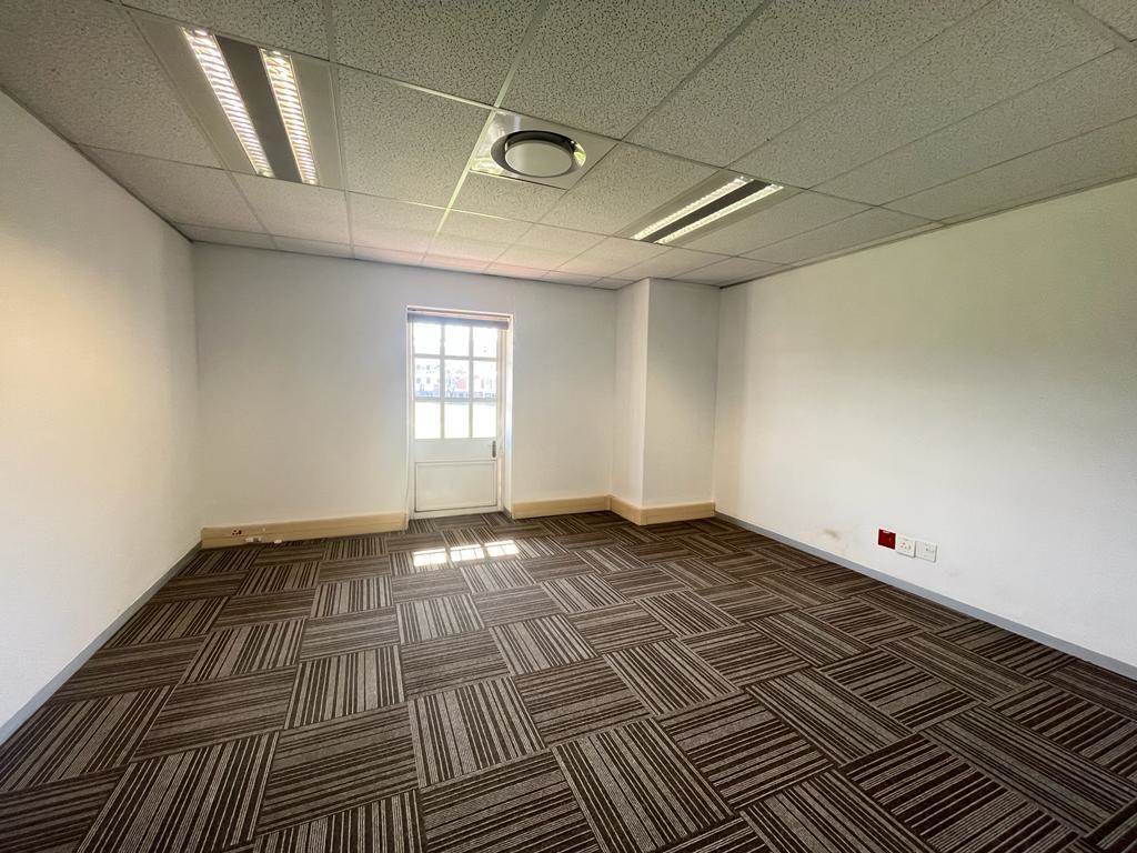 470  m² Commercial space in Bryanston photo number 14