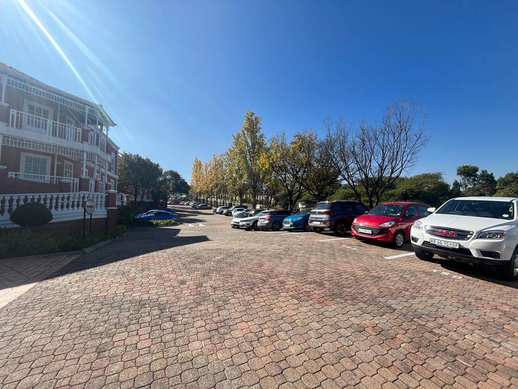 470  m² Commercial space in Bryanston photo number 4