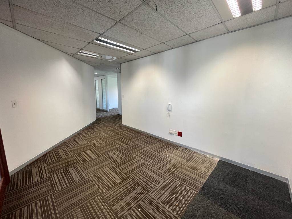 470  m² Commercial space in Bryanston photo number 11