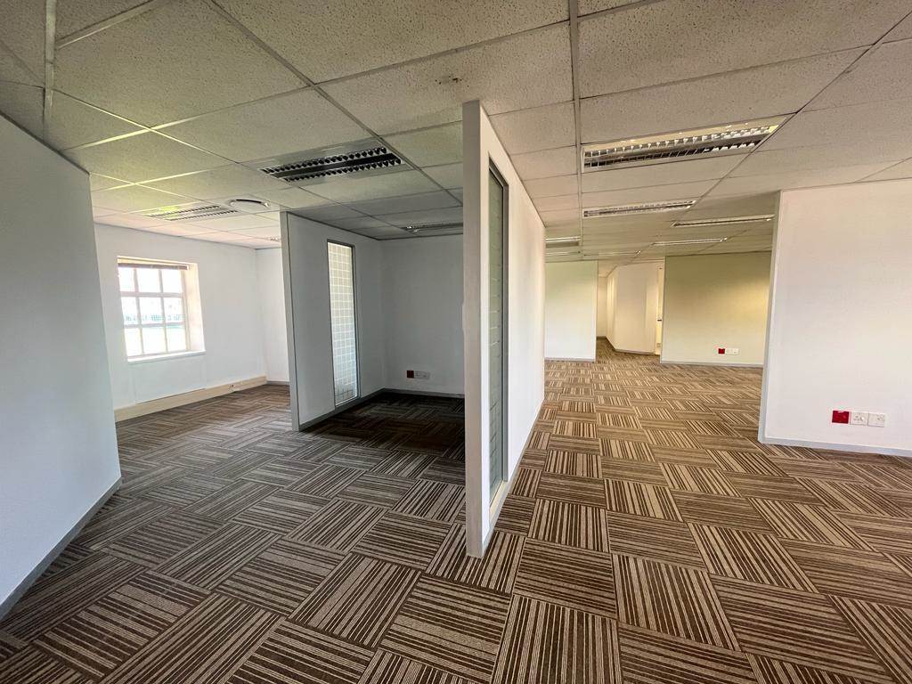 470  m² Commercial space in Bryanston photo number 13