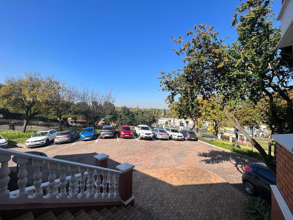 470  m² Commercial space in Bryanston photo number 3