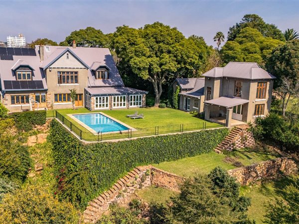 7 Bedroom House