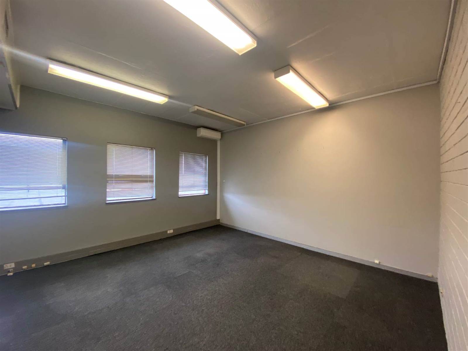 511  m² Commercial space in Westmead photo number 24