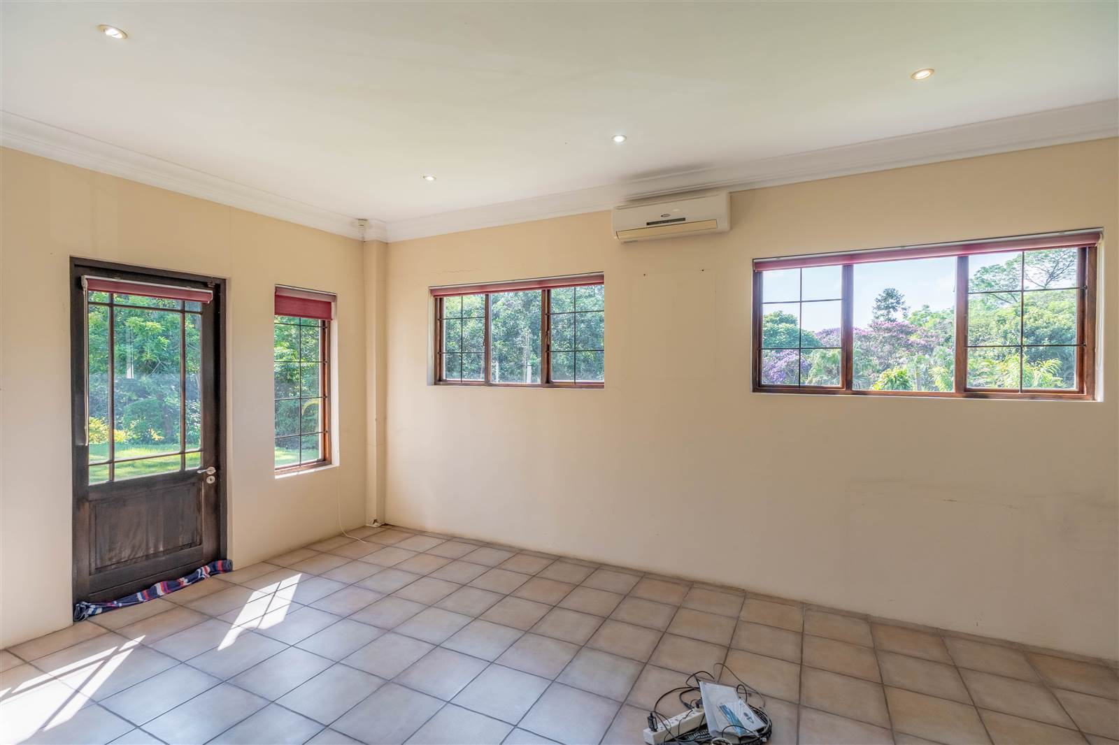 3 Bed House in Kloof photo number 11