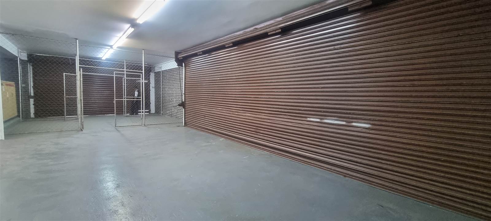 300  m² Commercial space in Greyville photo number 5