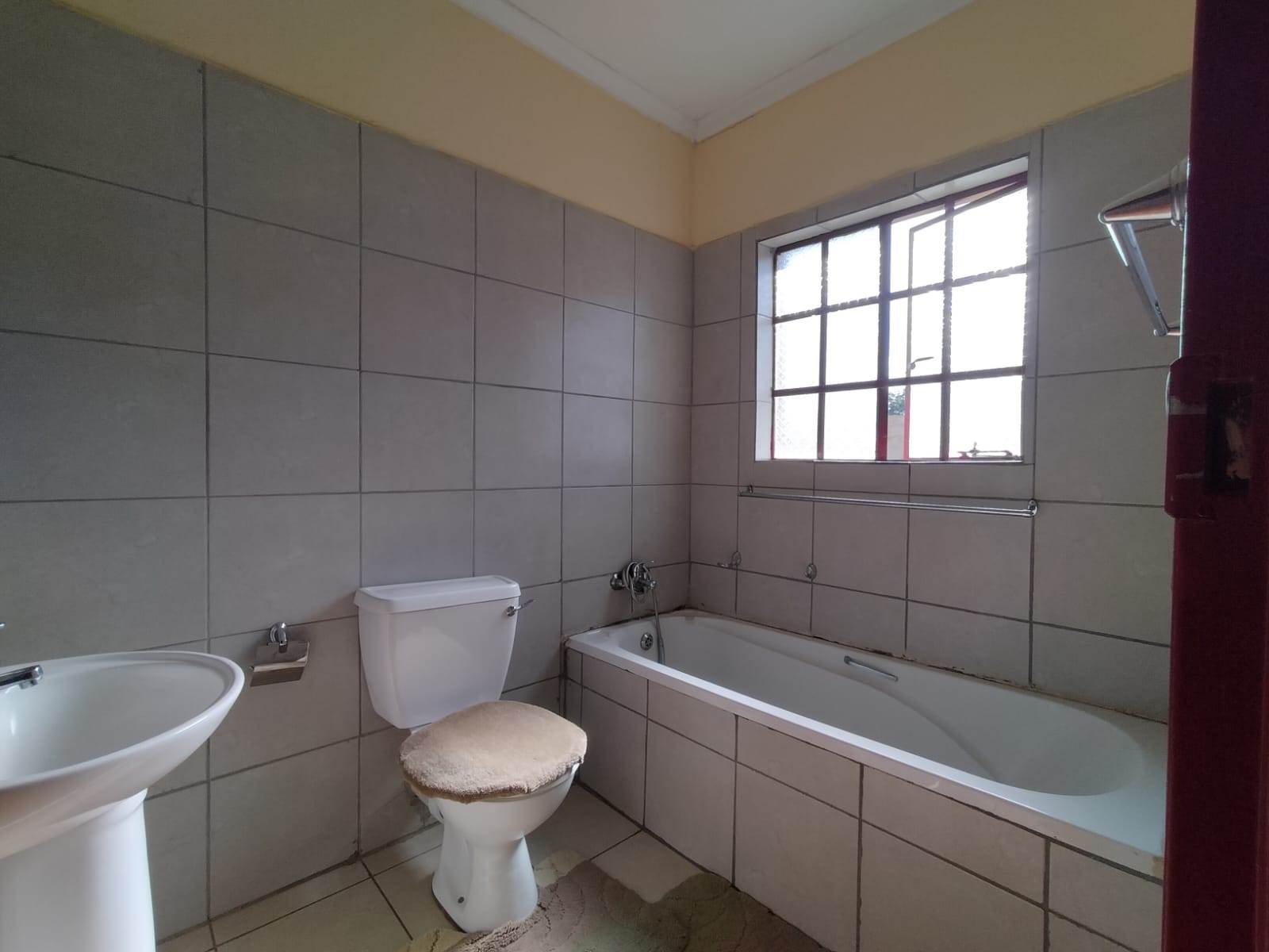 3 Bed House in Rethabile Gardens photo number 8