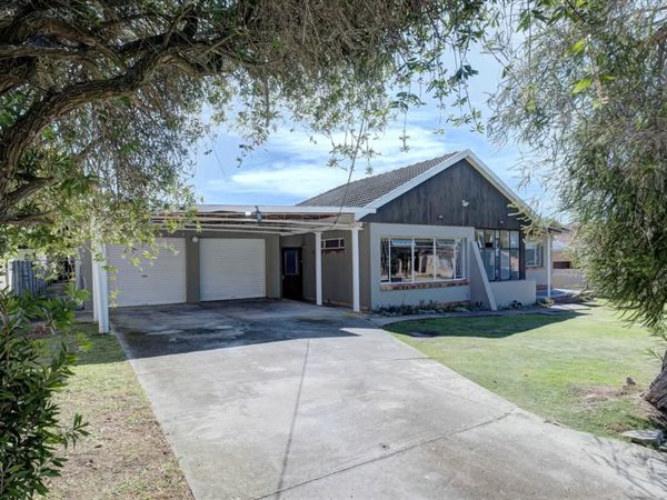 3 Bedroom House 3 Bedroom House