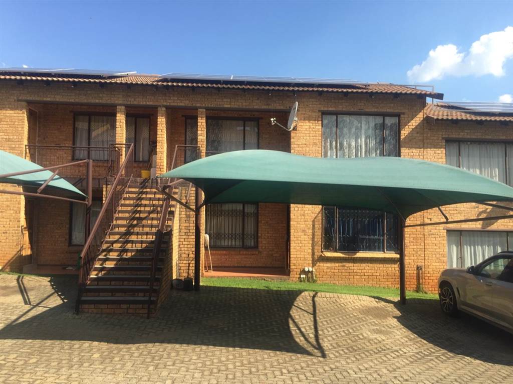 2 Bed Apartment in Meredale photo number 5