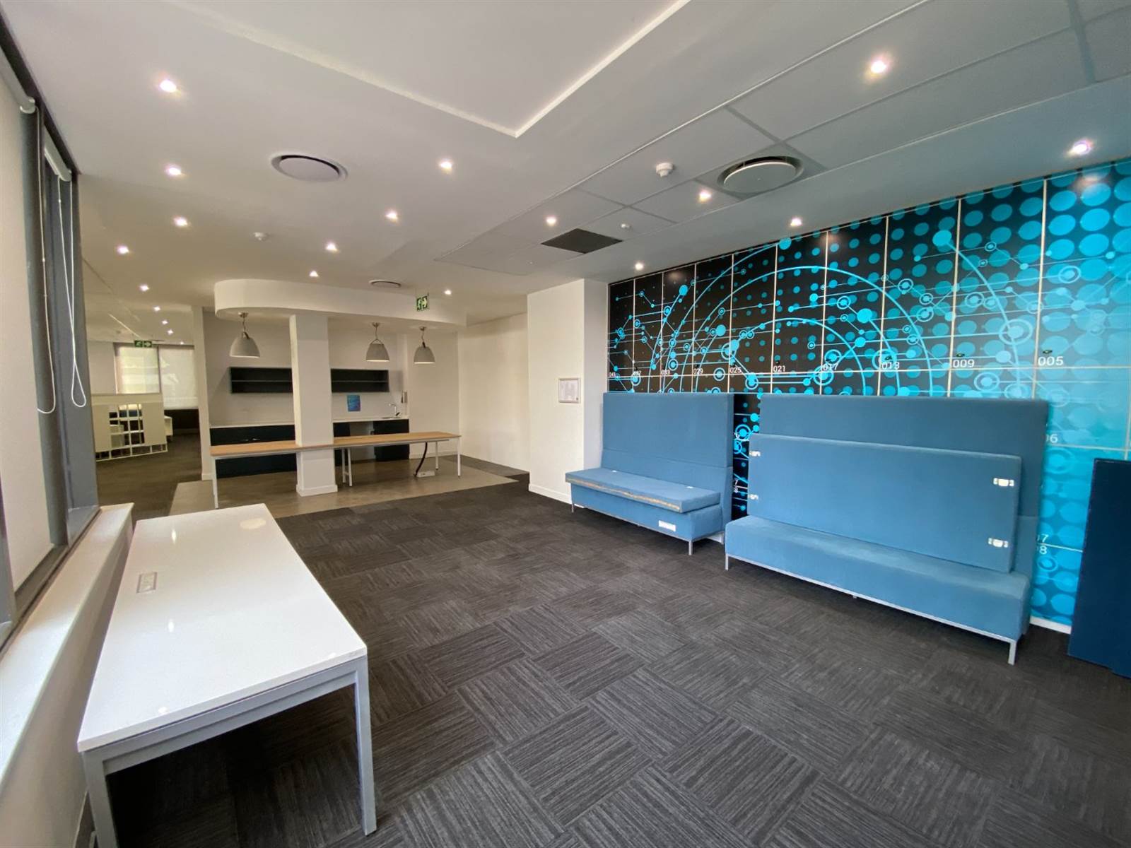 393  m² Office Space in Fourways photo number 7