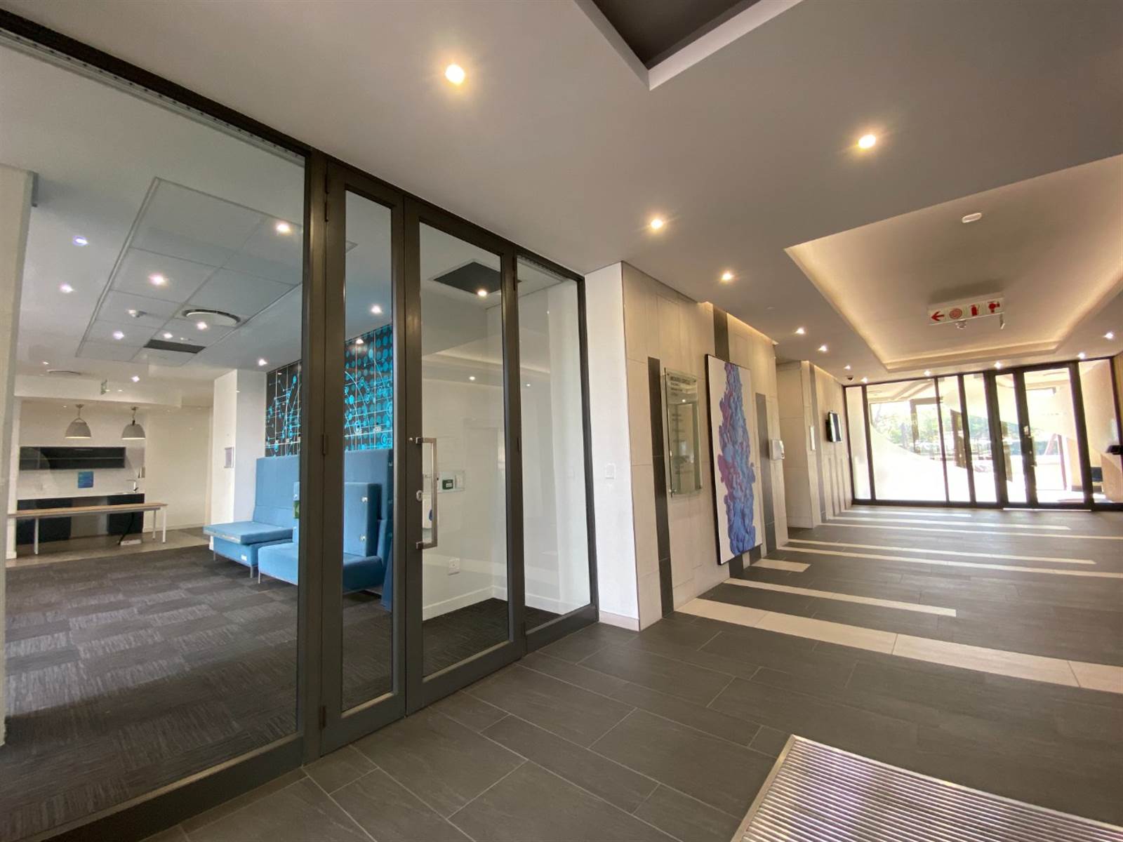 393  m² Office Space in Fourways photo number 5