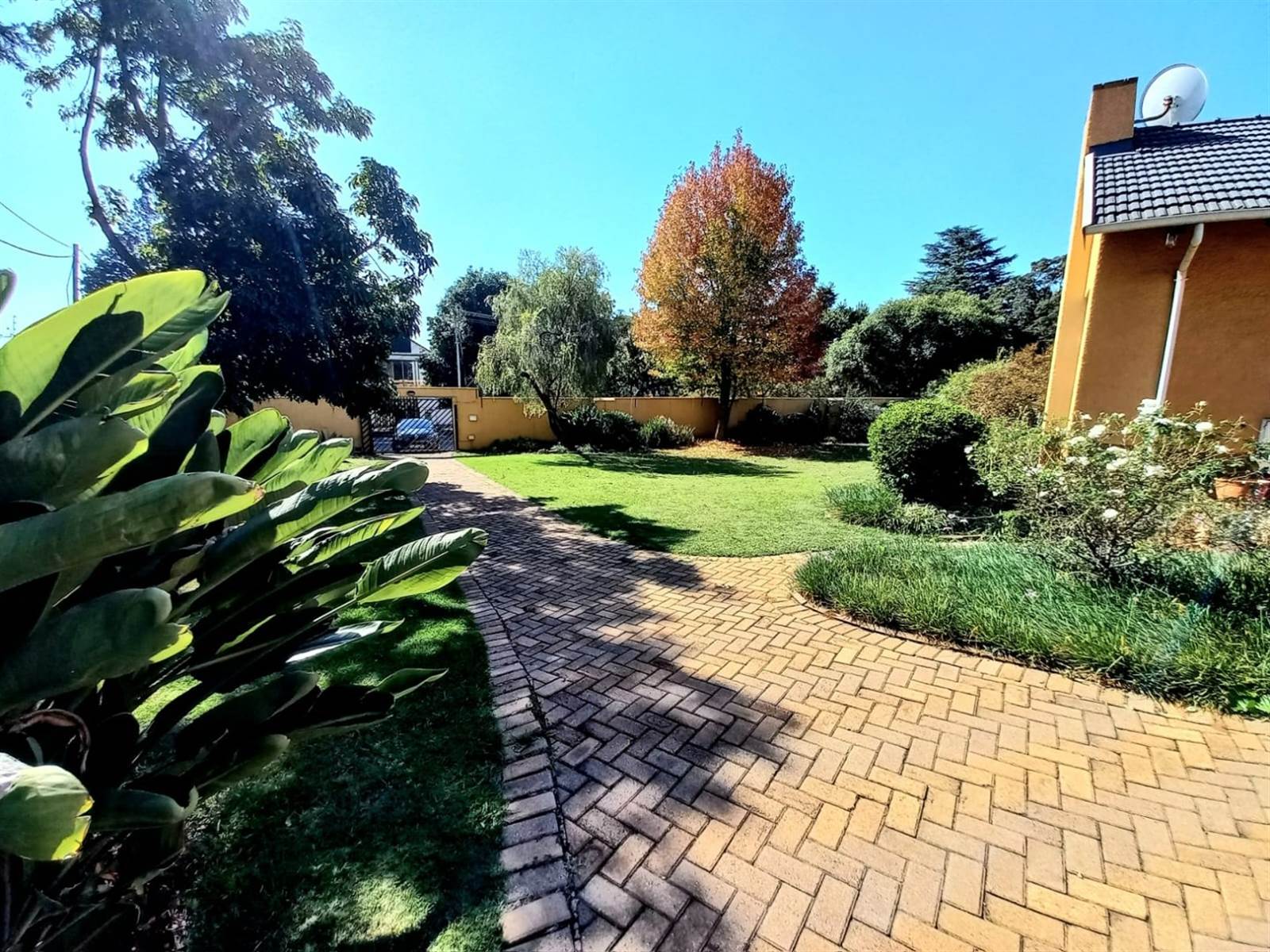 3 Bed House in Northcliff photo number 20