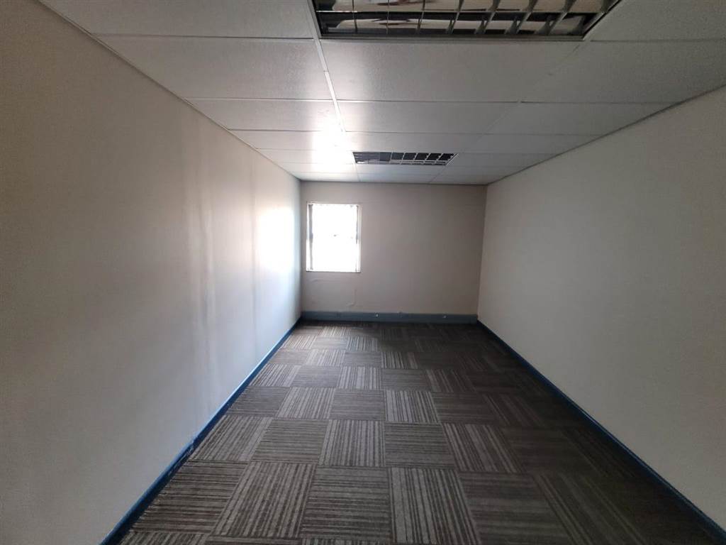 26  m² Commercial space in Kempton Park Central photo number 3