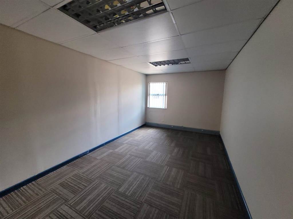 26  m² Commercial space in Kempton Park Central photo number 4