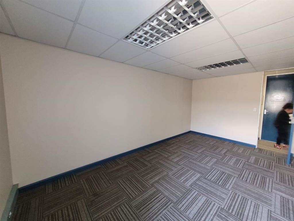 26  m² Commercial space in Kempton Park Central photo number 12