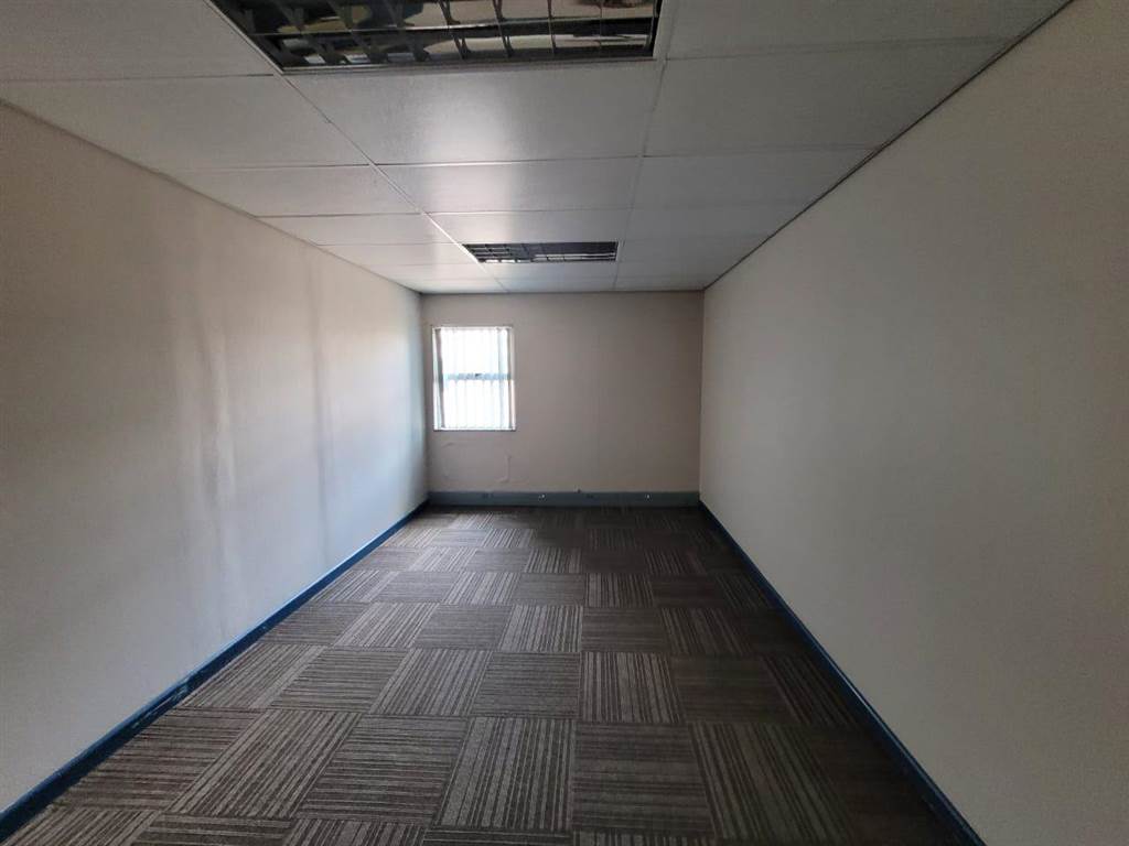 26  m² Commercial space in Kempton Park Central photo number 8