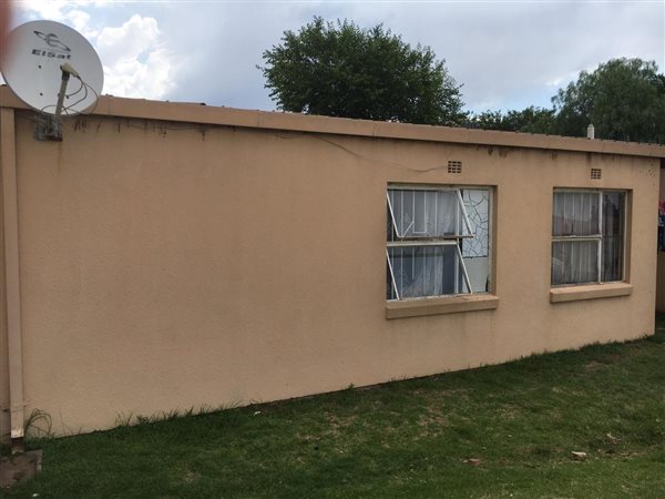 3 Bed Townhouse in Bloubosrand