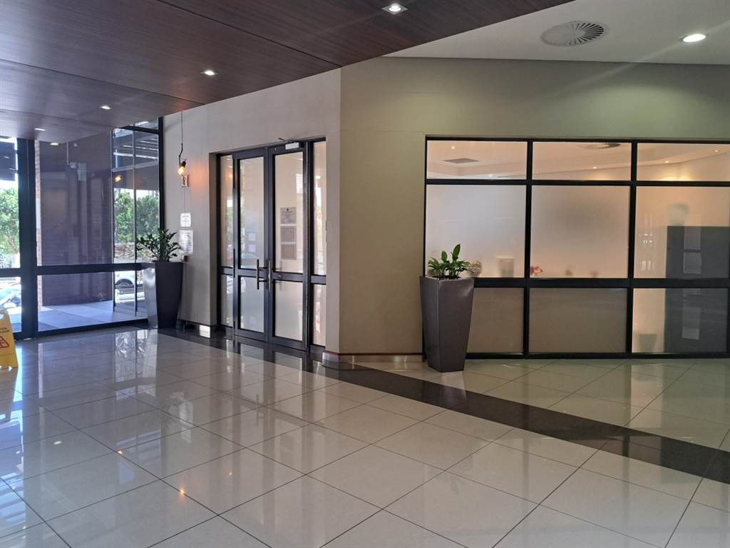 163  m² Office Space in Umhlanga Ridge photo number 3