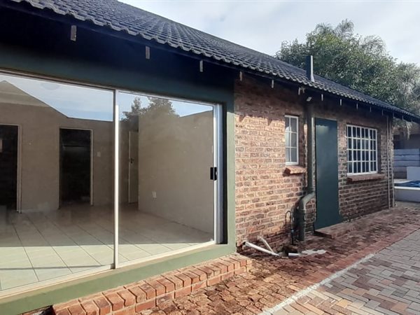 2 Bedroom Townhouse 2 Bedroom Townhouse
