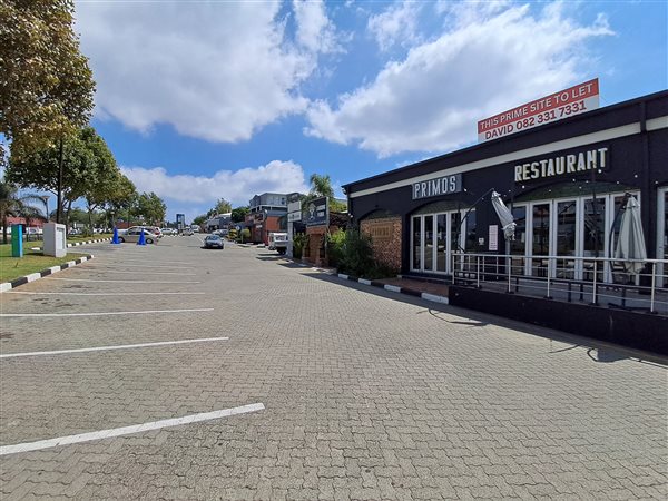 463  m² Retail Space in North Riding
