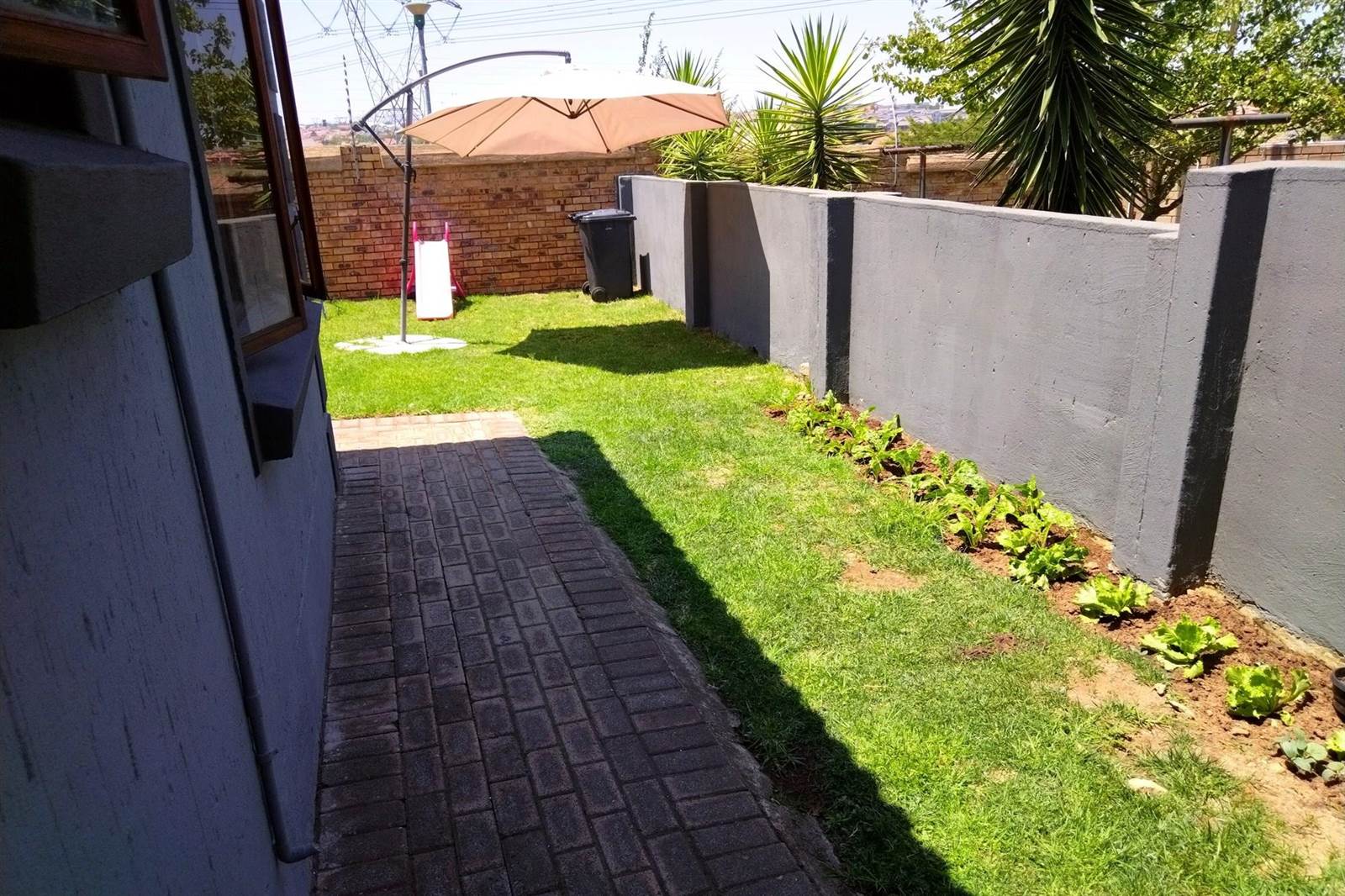 2 Bed House in Arundo Estate photo number 19