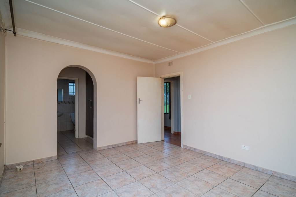4 Bed House in Westville photo number 23