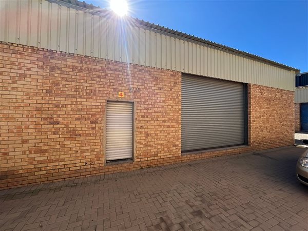 150  m² Industrial space