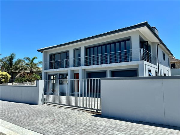5 Bed House in Wavecrest