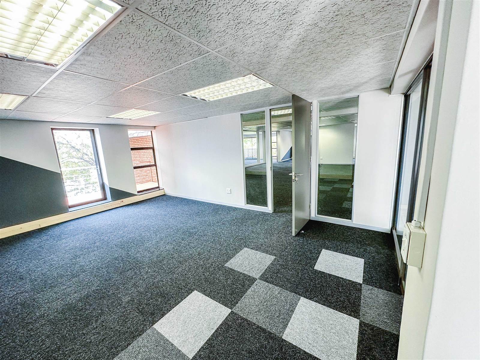 292  m² Commercial space in Hurlingham photo number 7