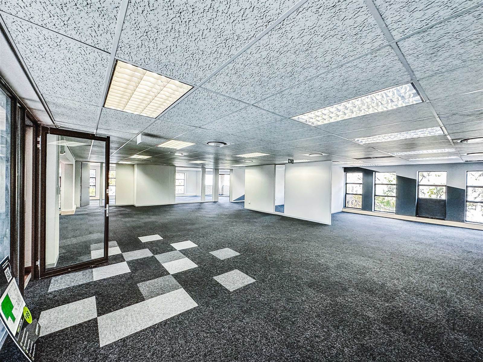 292  m² Commercial space in Hurlingham photo number 16