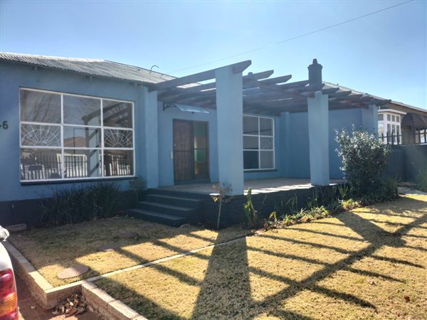 4 Bed House in Krugersdorp Central