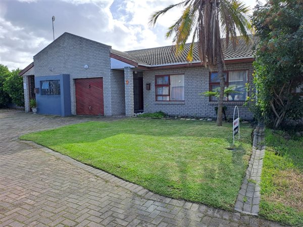3 Bed House in Mabille Park