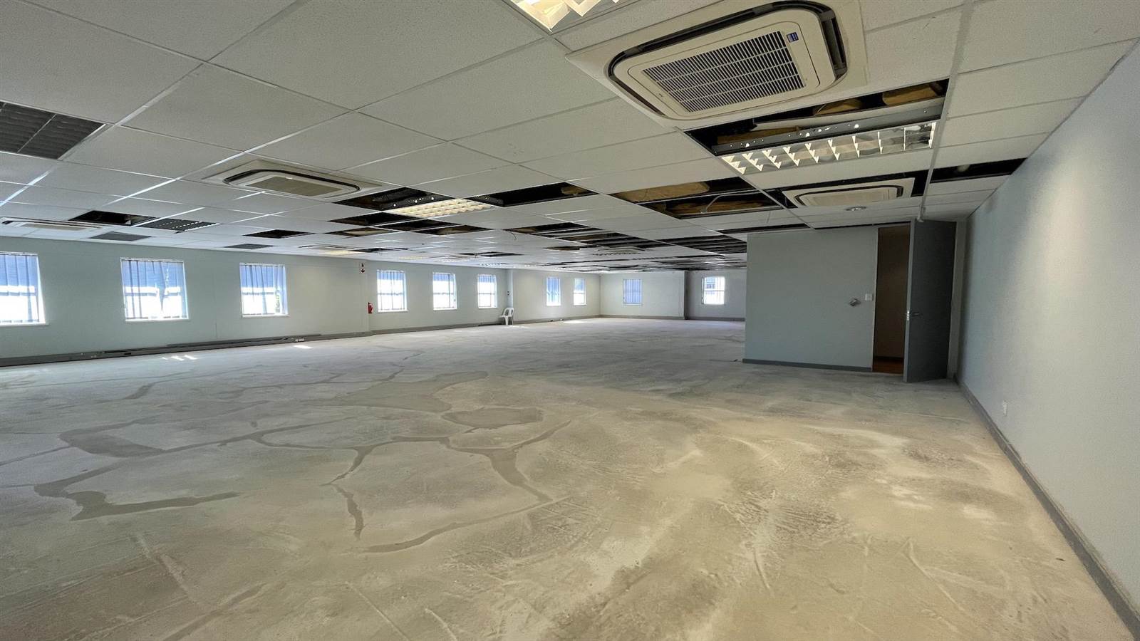 79  m² Commercial space in Tyger Valley photo number 4