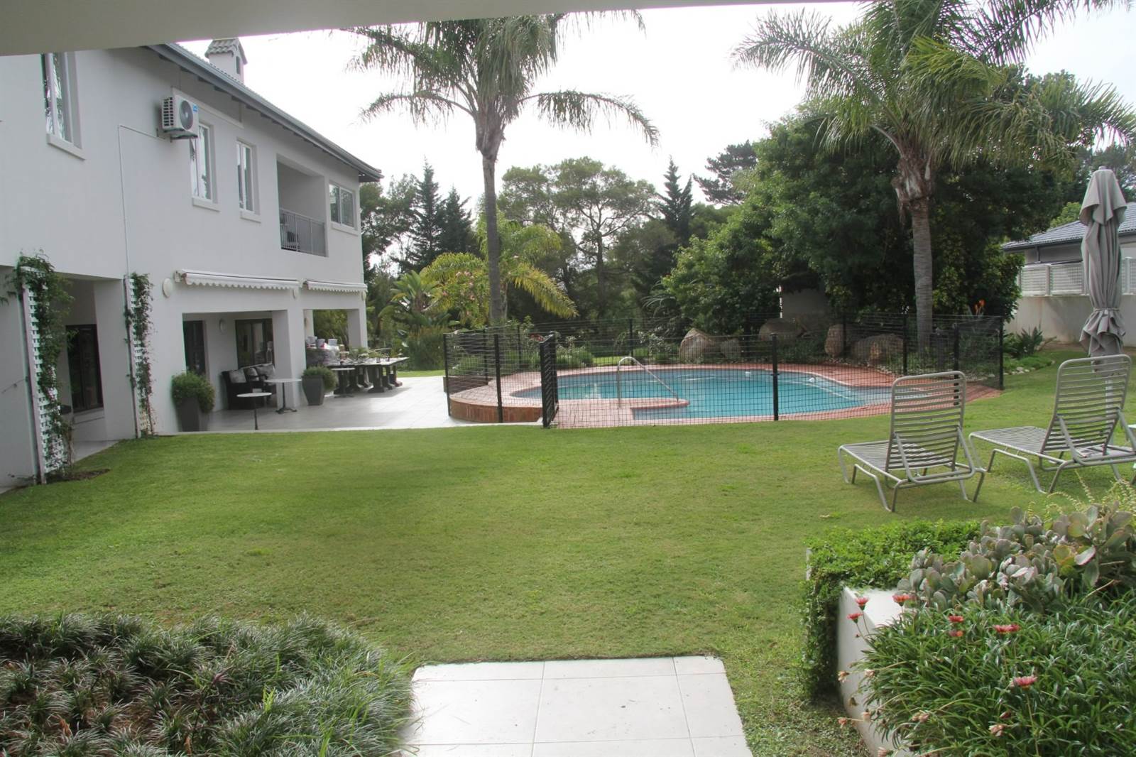 1 Bed Apartment in Plettenberg Bay photo number 12