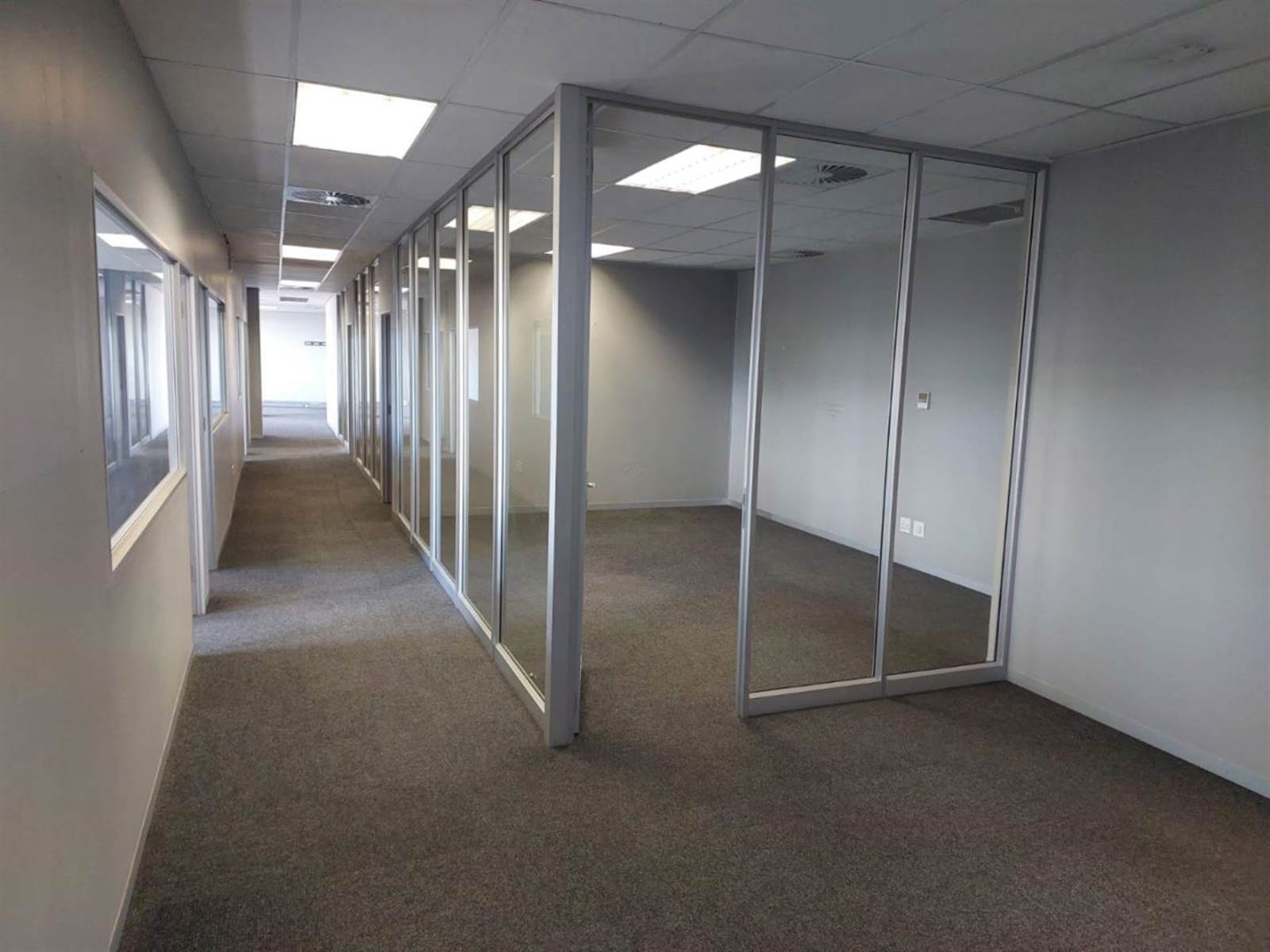 337  m² Commercial space in Fourways photo number 9