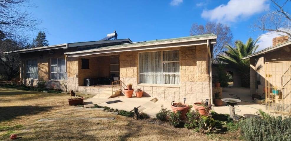 3 Bed House in Standerton Central photo number 2