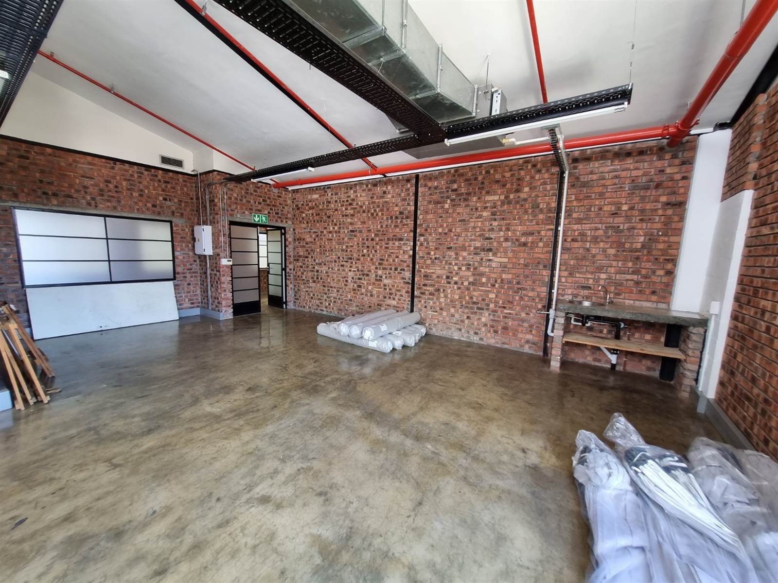 76  m² Commercial space in Woodstock photo number 8