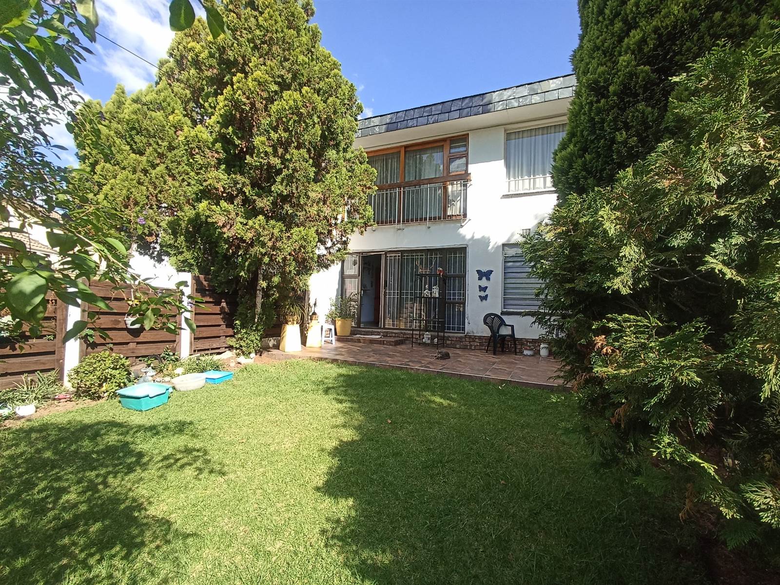 1 Bed Apartment in Corlett Gardens photo number 1