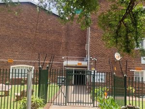 2 Bed Apartment in Doringkloof